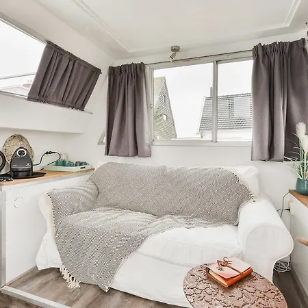 Modern Boat Close To Amsterdam And Haarlem * Lijnden
