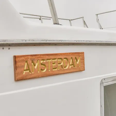 Modern Boat Close To Amsterdam And Haarlem Botel *